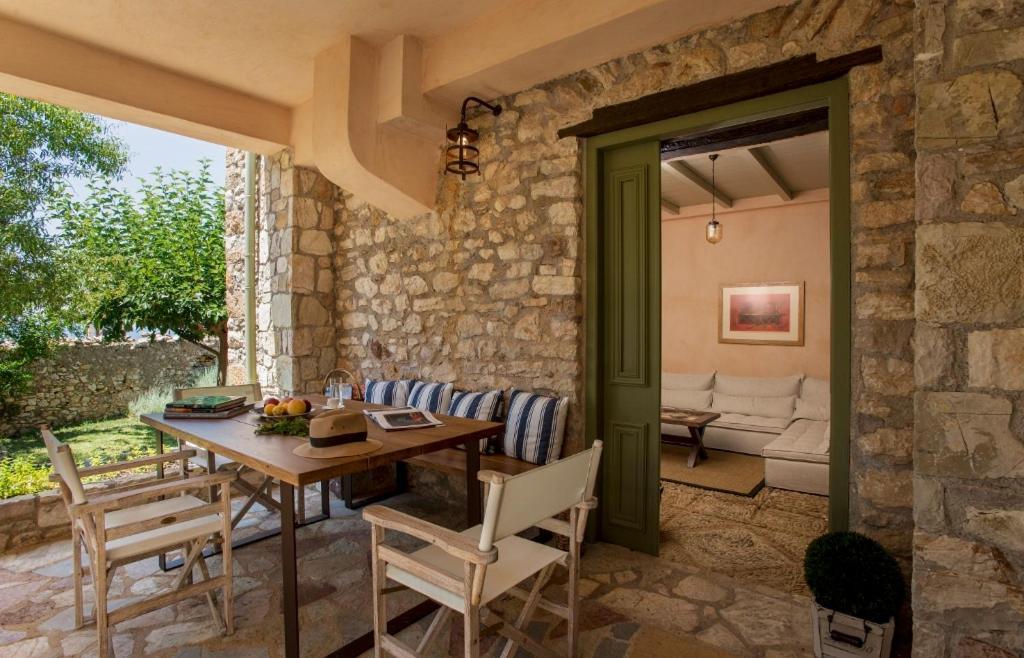 Kyparissia Old Town Lodge With Amazing Sea View 外观 照片